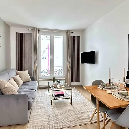 Appartamento Comfortable Family Flat In Parigi